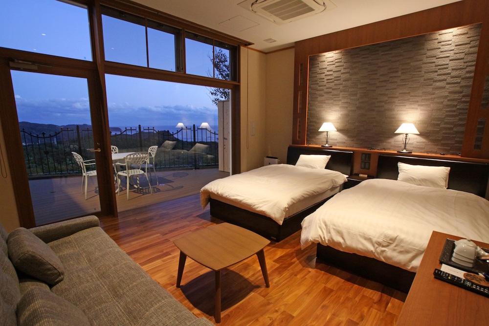 HOTEL BELLEVEDERE 8/46