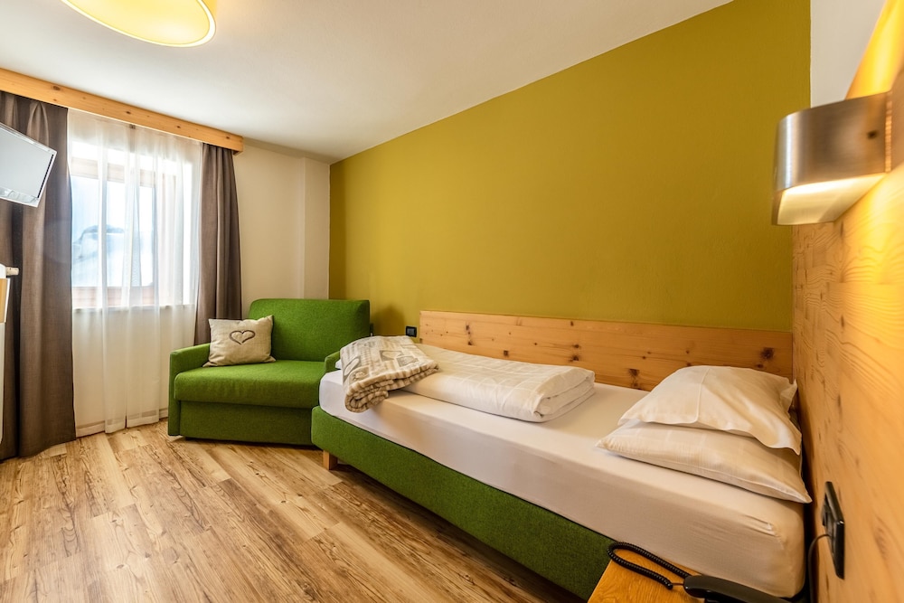 Hotel Col Di Lana 4/41