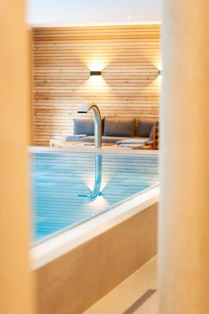 Van Der Valk Schlosshotel Grosser Gasthof 29/59