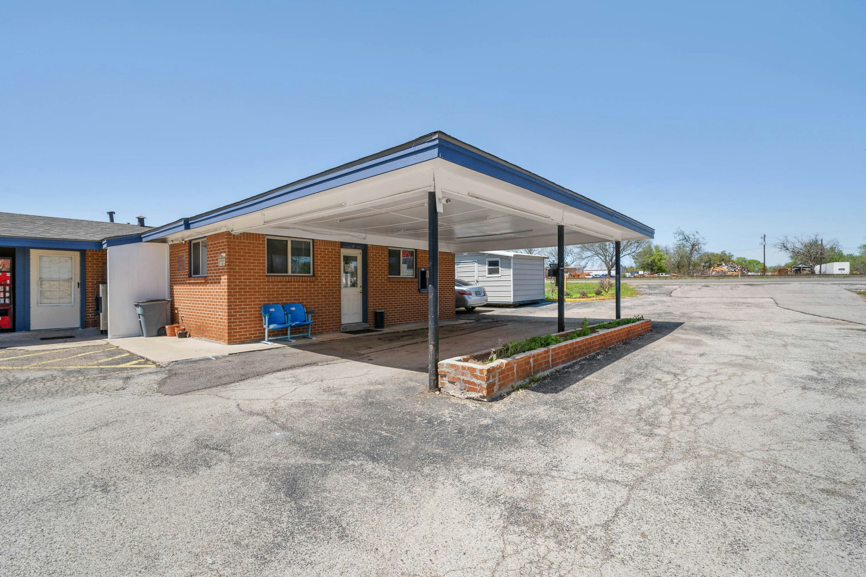 OYO Hotel Luling TX Downtown I-10/US-90 10/14