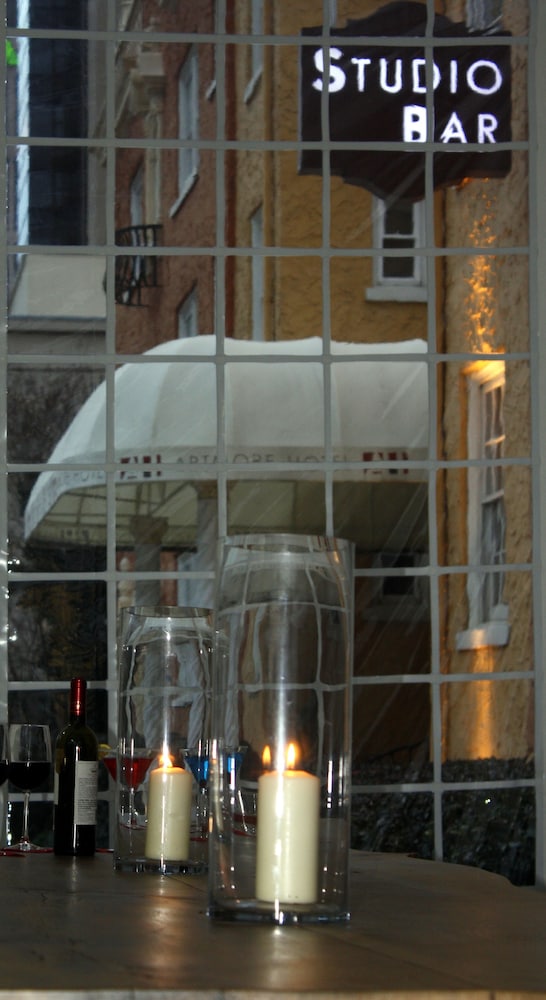 Artmore Hotel photo3