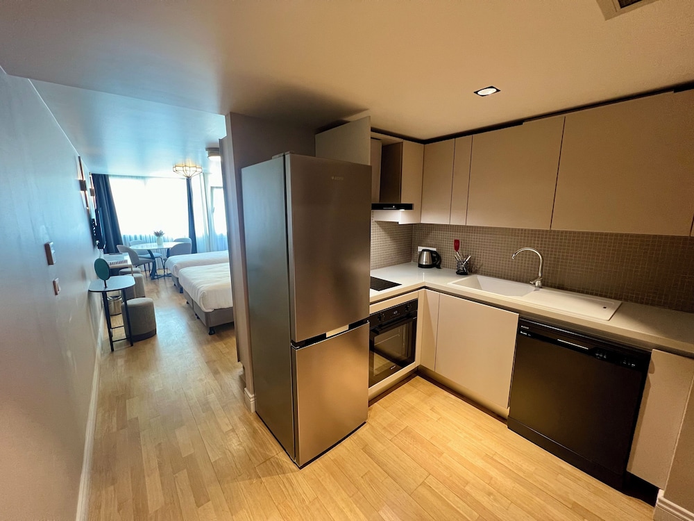 Weingart Suites Hotel 34/58
