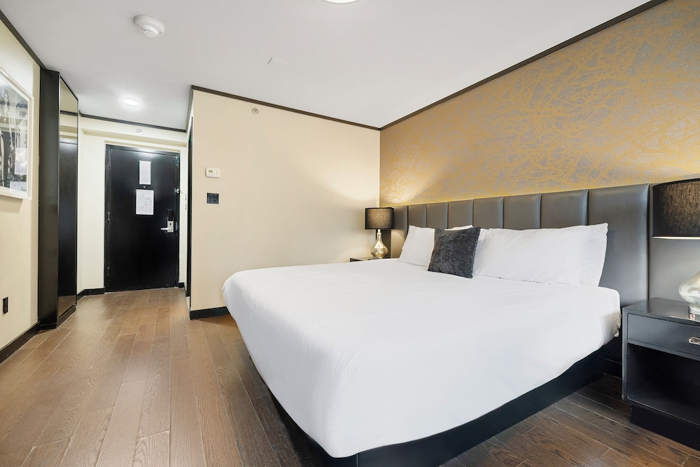 Hudson Yards Hotel 10/50