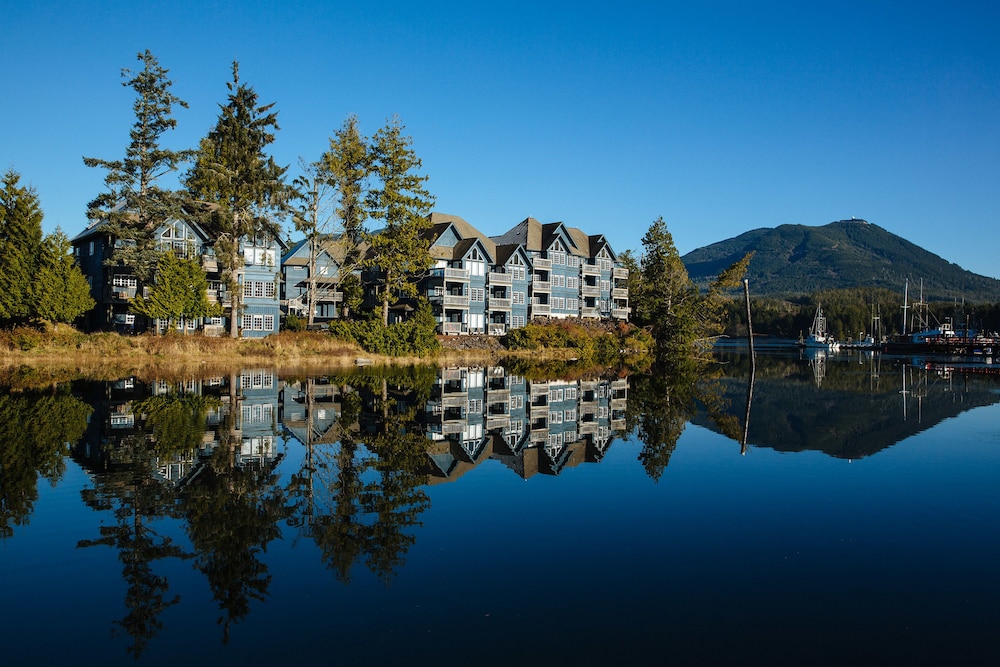 Embarc Ucluelet 34/38