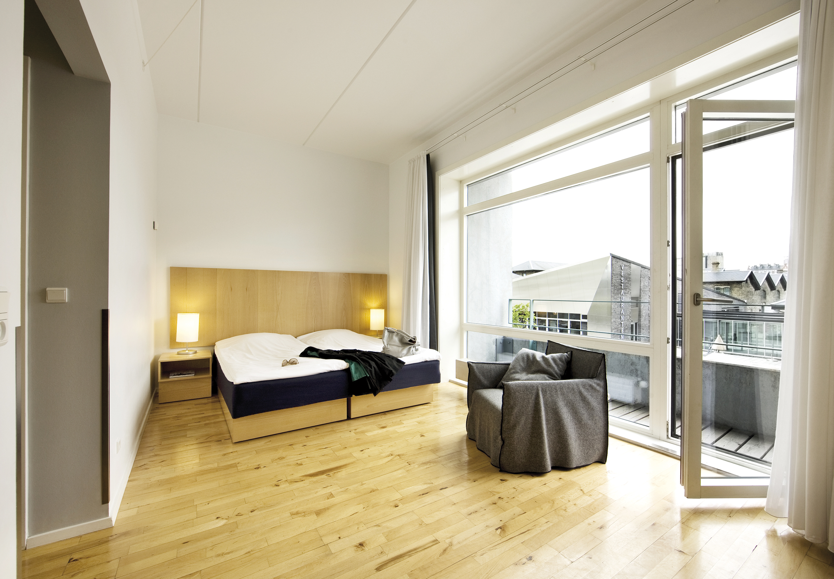 Standard, Double or Twin Bed