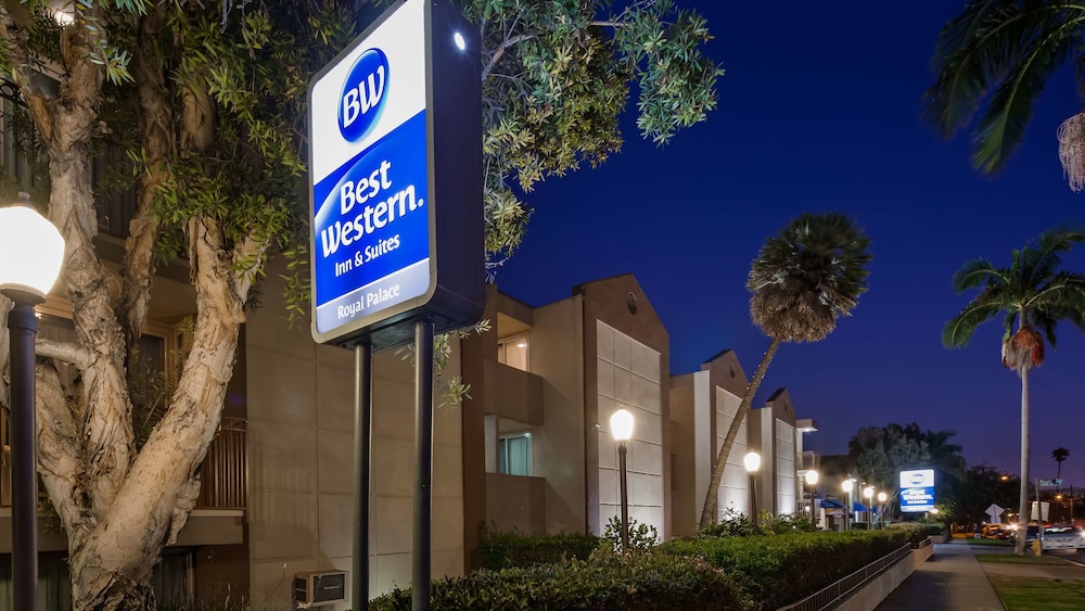 Best Western Royal Palace Inn & Suites 2/46
