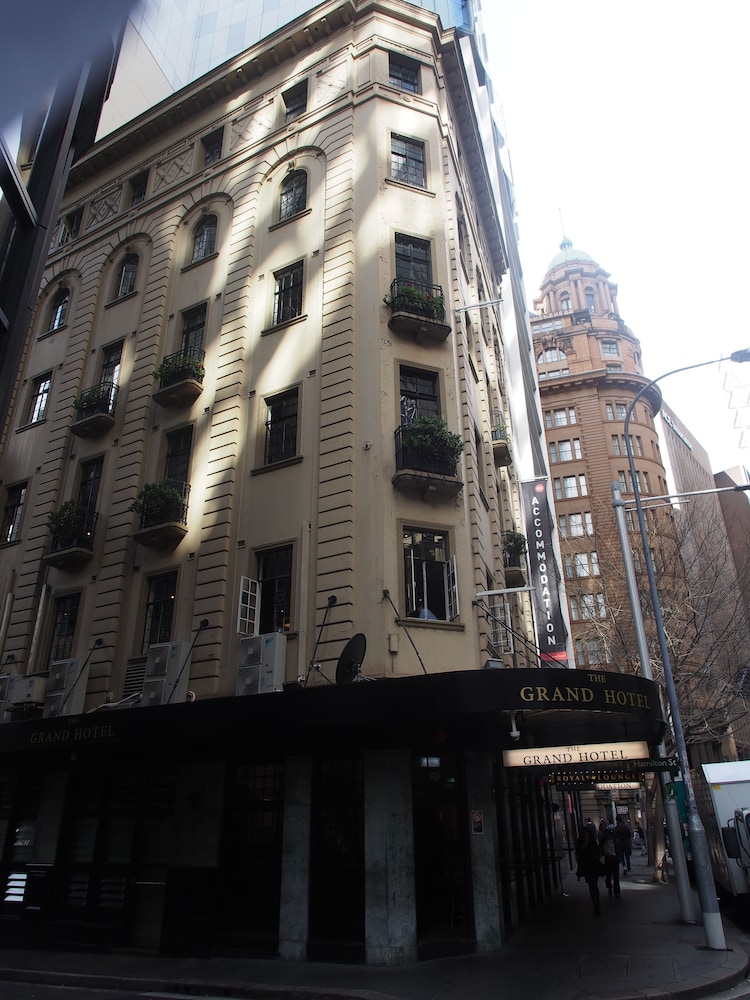 The Grand Hotel 2/25