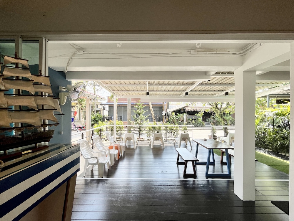 Nautical Home Bed & Breakfast Khaolak 57/68