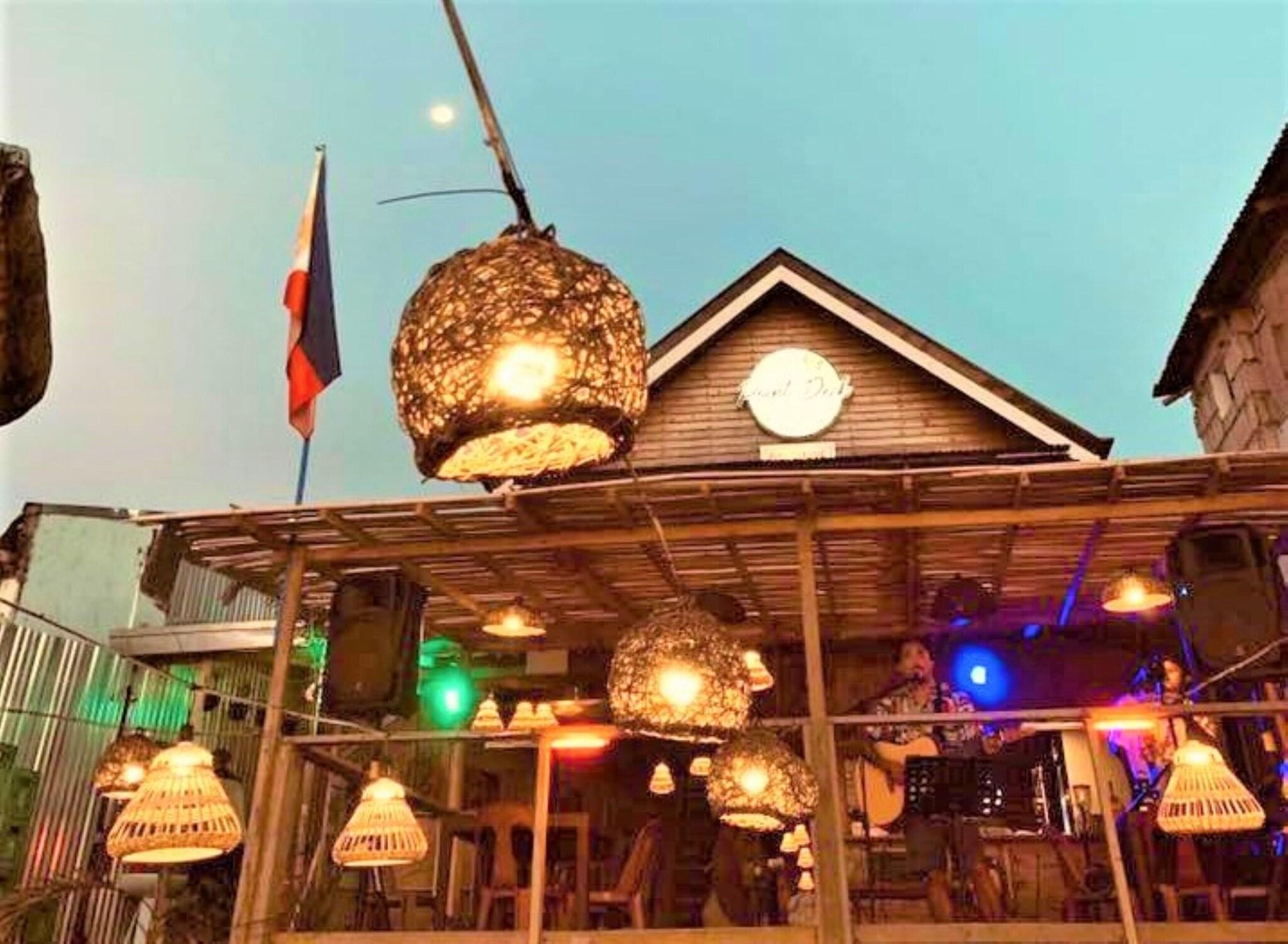 Surfer's Point Deck in San Juan (Ilocos) (Ilocos)