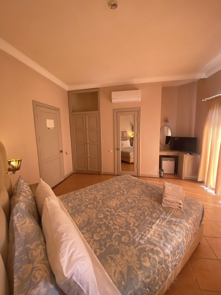 Amilla Beach Resort 36/50