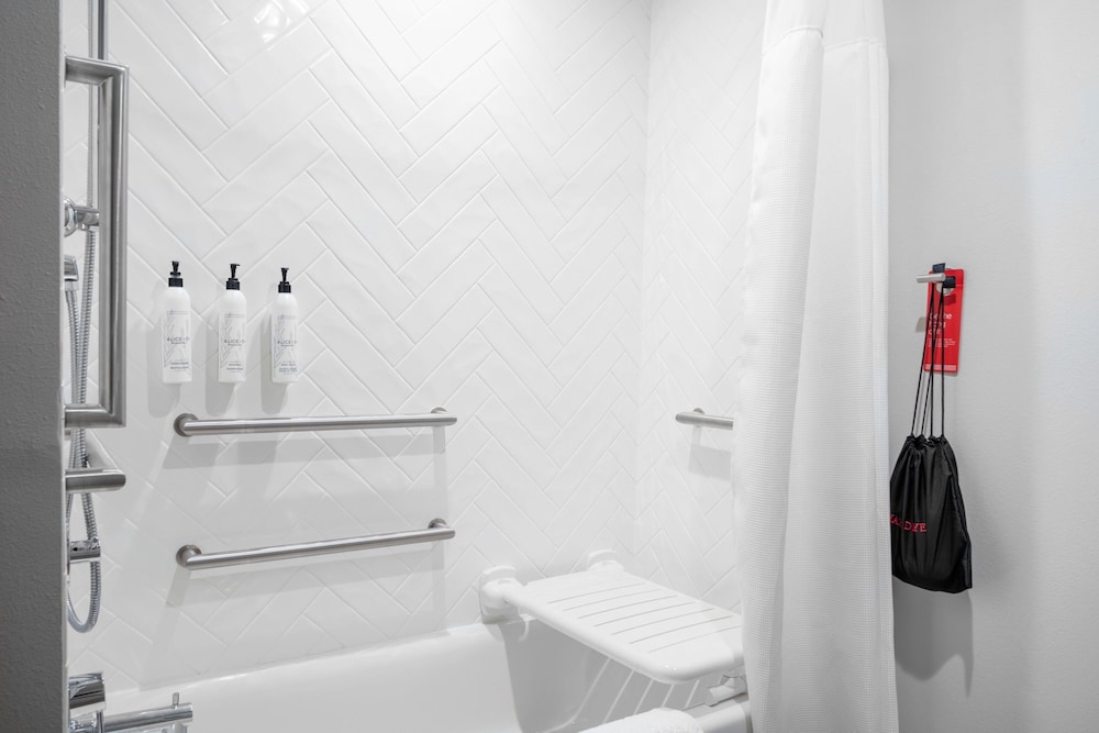 استوديو بسريرين كوين بإطلالة على المدينة لذوي الإعاقة، TownePlace Suites Tampa Clearwater 2/2