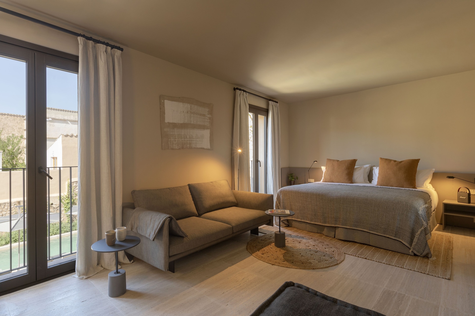 LOFT, KING BED