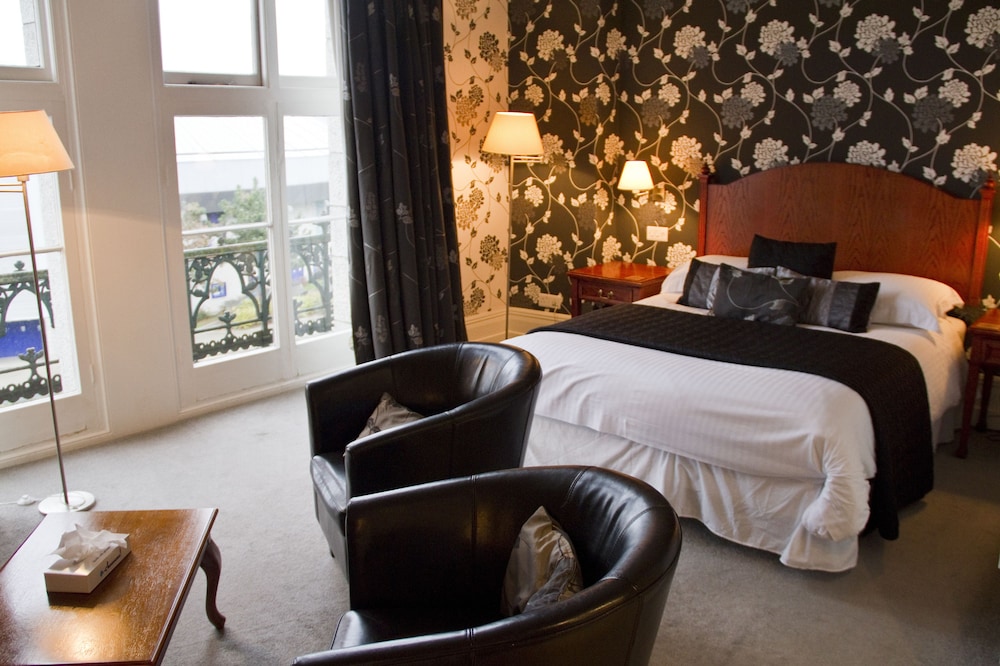 The Duke Of Cornwall Hotel 46/73