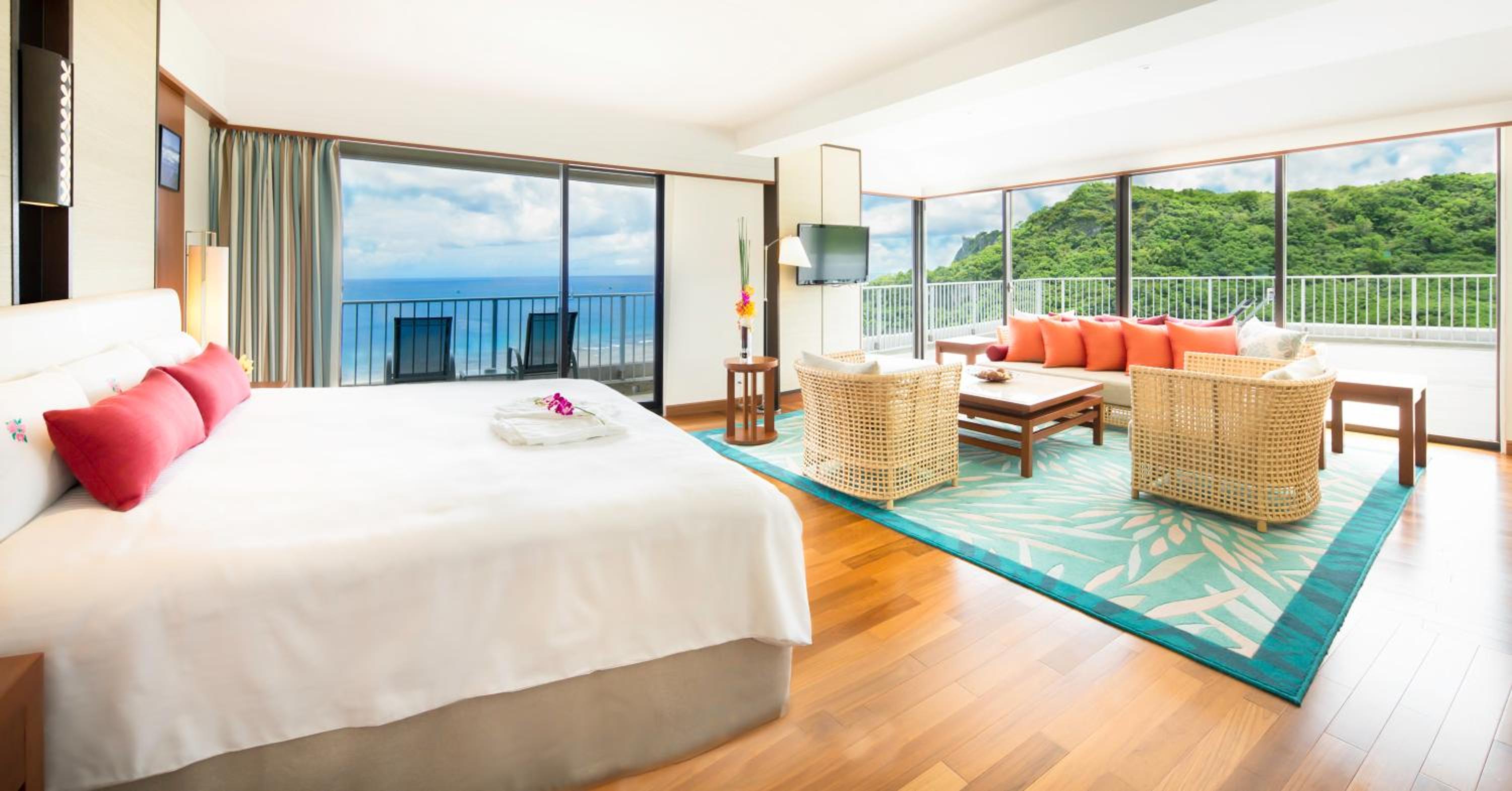 Suite, Ocean Front, Fireworks View