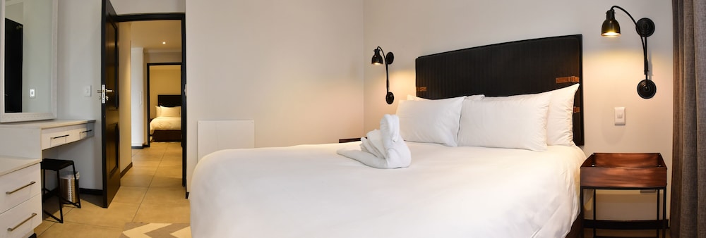 Max Executive Apartments 25/72