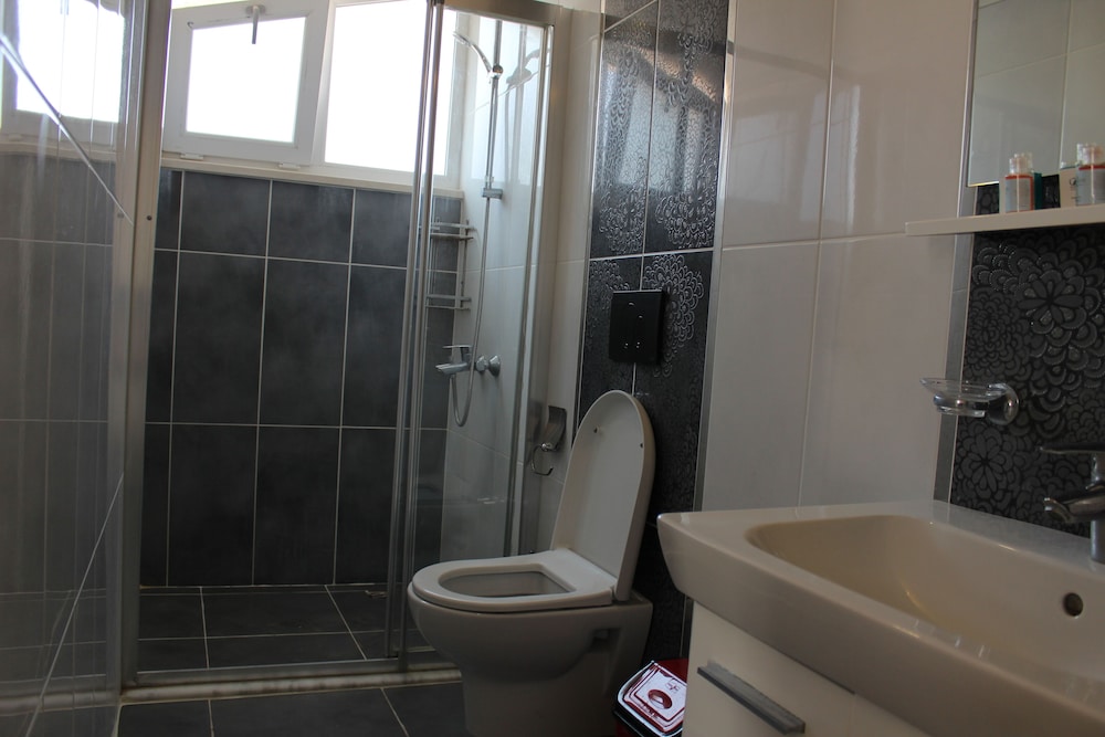 2 BEDROOMS, DUPLEX, FAMILY, MOUNTAIN VIEW, BALCONY