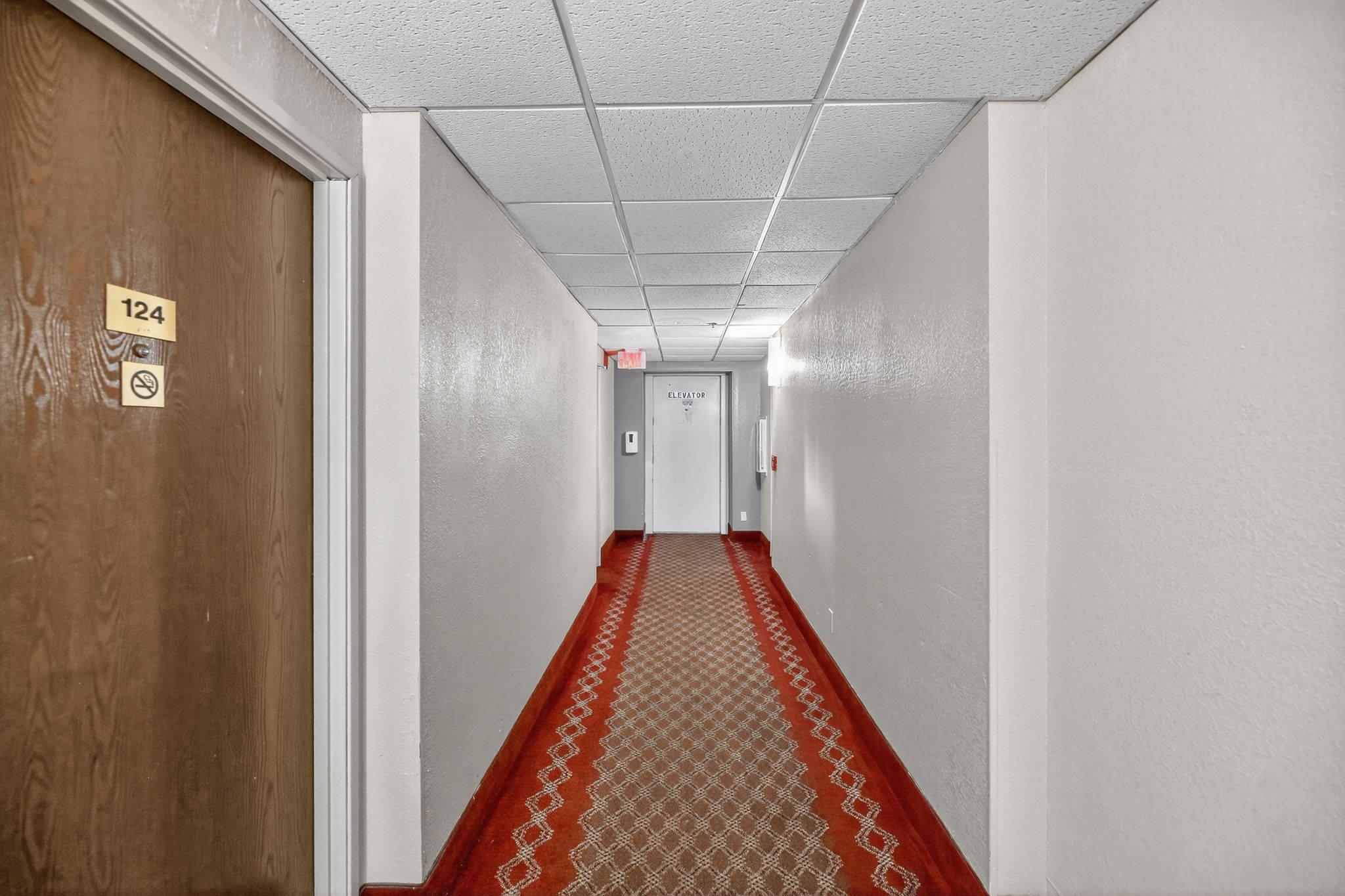 Econo Lodge Princeton 29/43