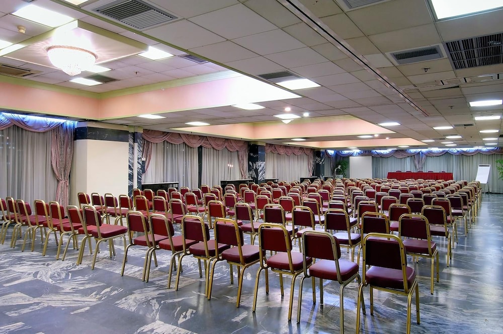Mercure Patras Astir 53/69