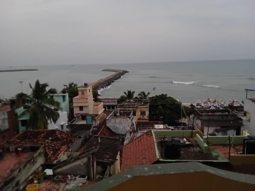 Hotel Maadhini 27/35