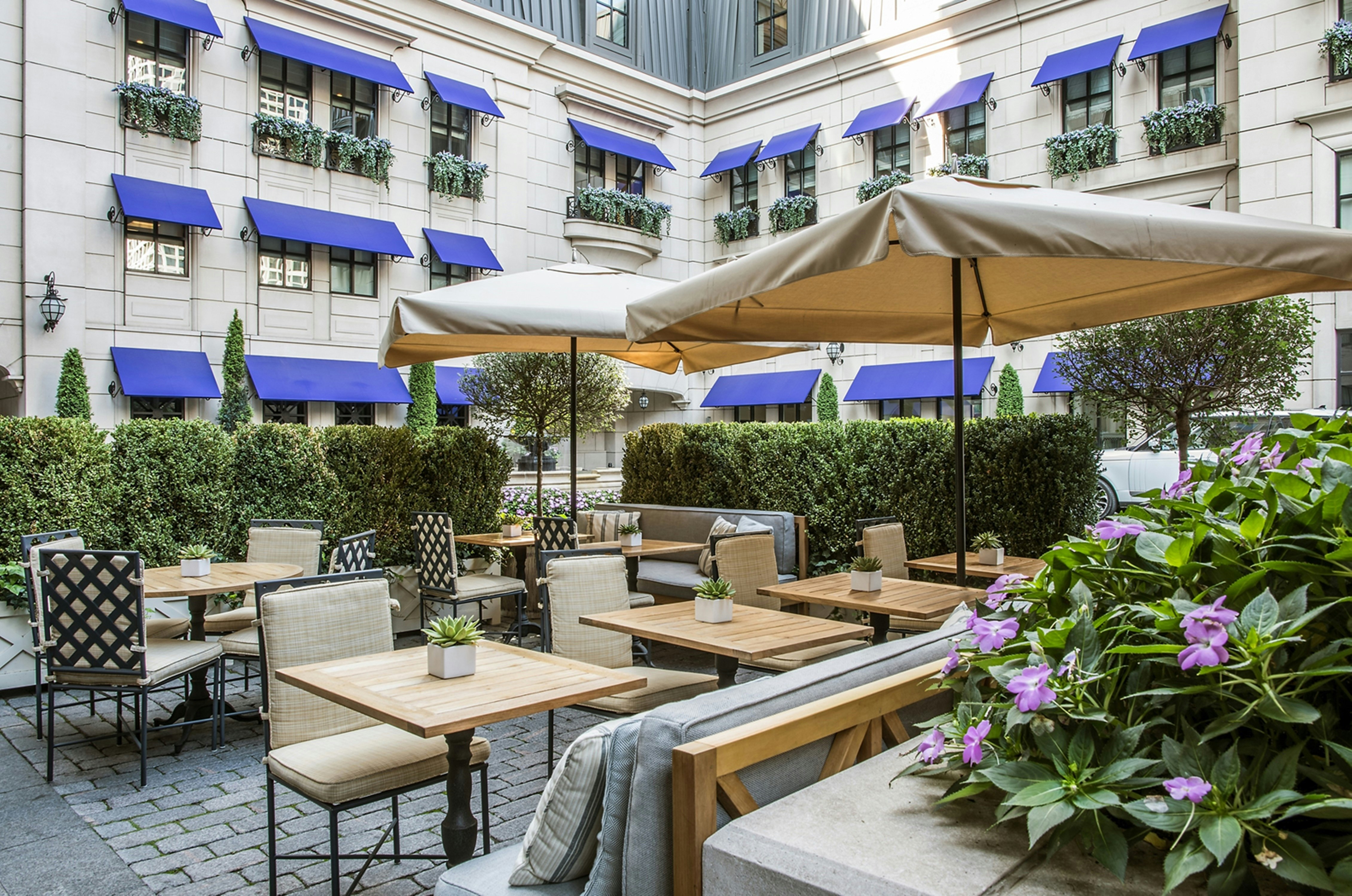 Waldorf Astoria Chicago 54/99
