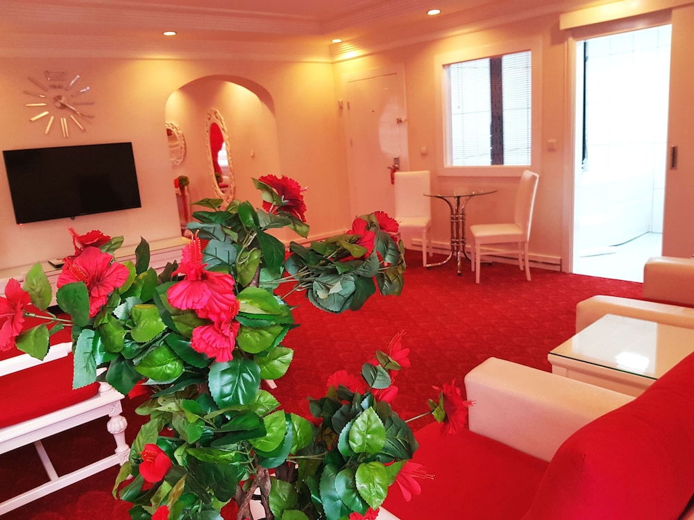 Business Park Otel 41/67