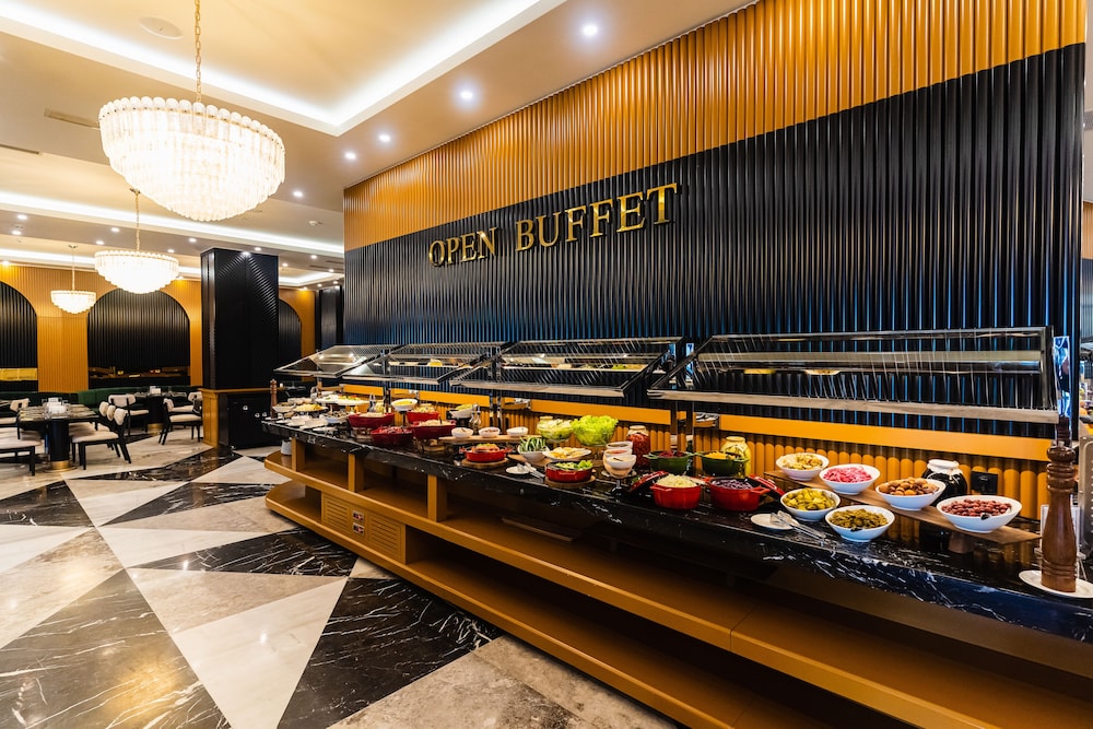 Mercure Baku City 10/50