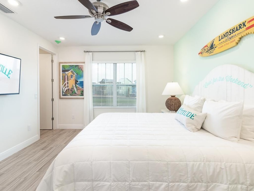 4 Bedrooms, House, 2 King Beds, 2 Queen Beds, Pool View