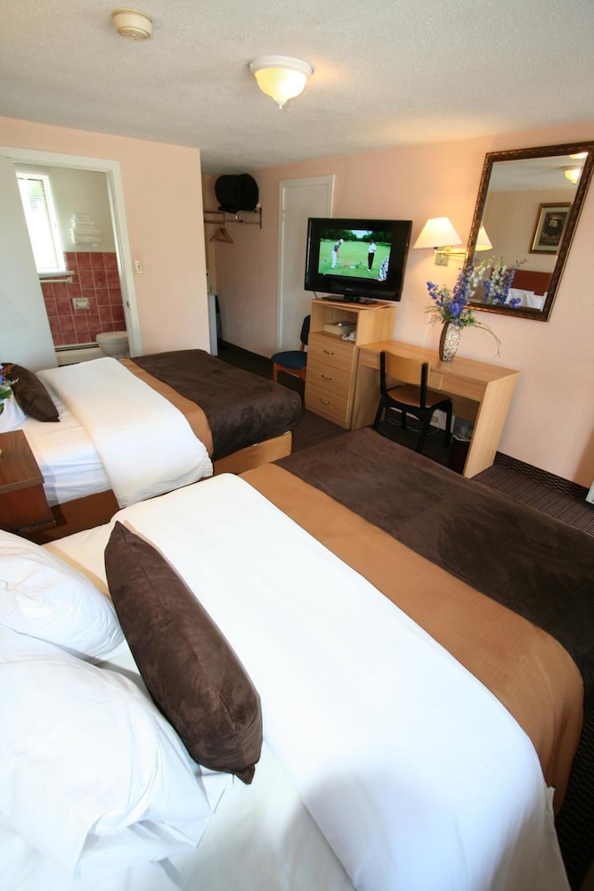 Motel6 Campbellford 11/50