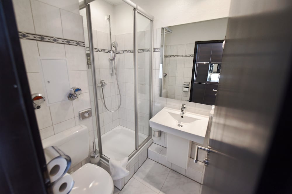 Hotel am Karlstor 15/37