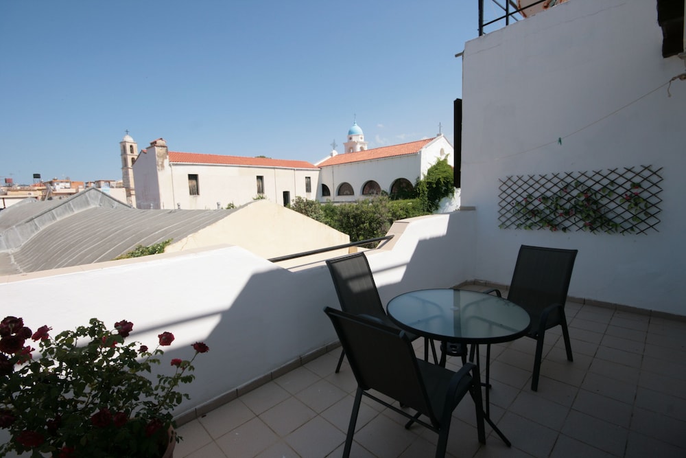 Chania Rooms 41/48