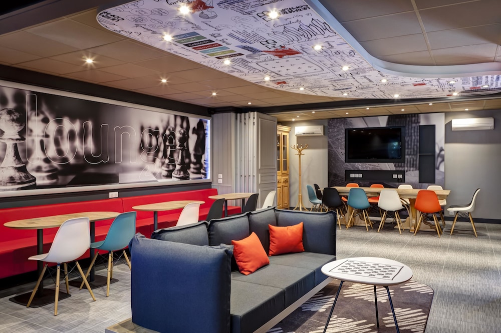Ibis Lyon Nord 44/69