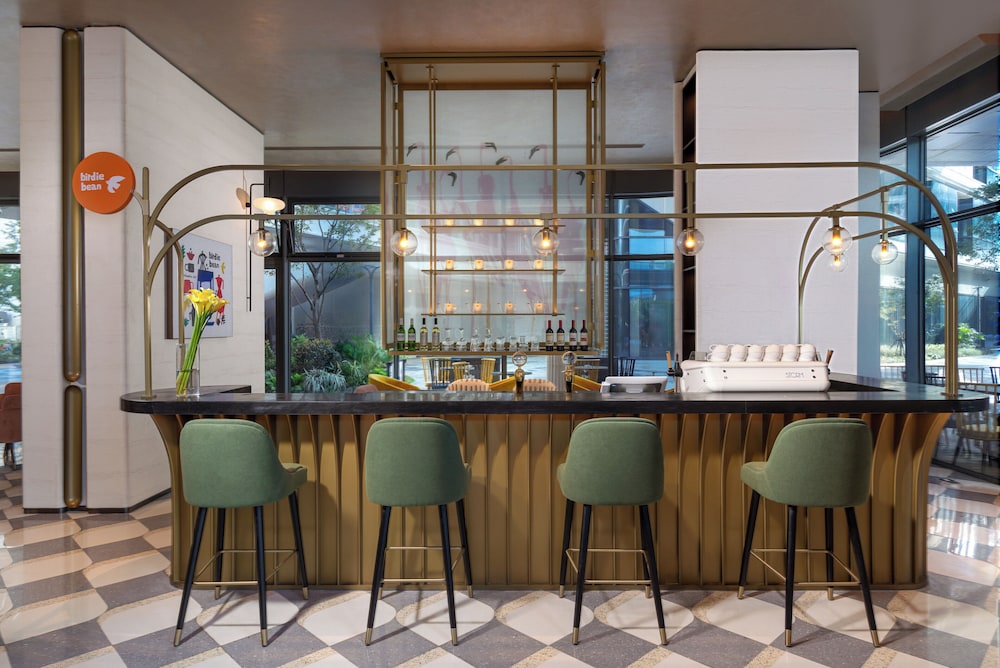 voco Suites Shanghai Hongqiao CBD 34/46
