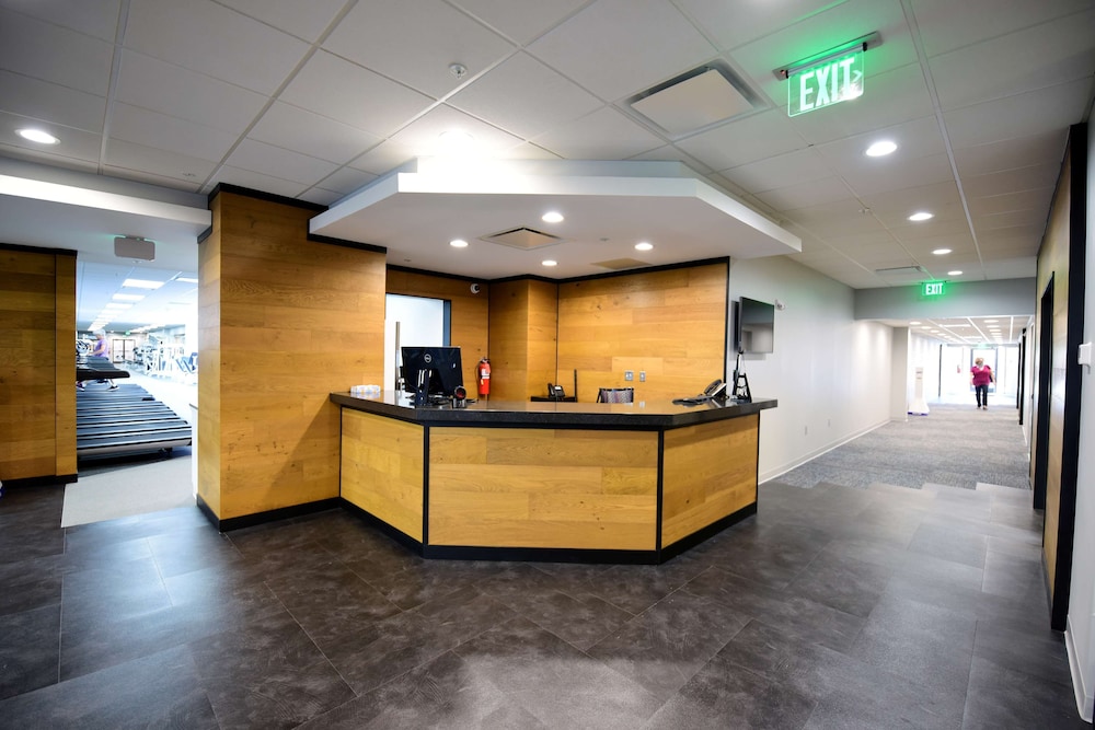 Doubletree By Hilton Hotel Baltimore North Pikesville 4/84