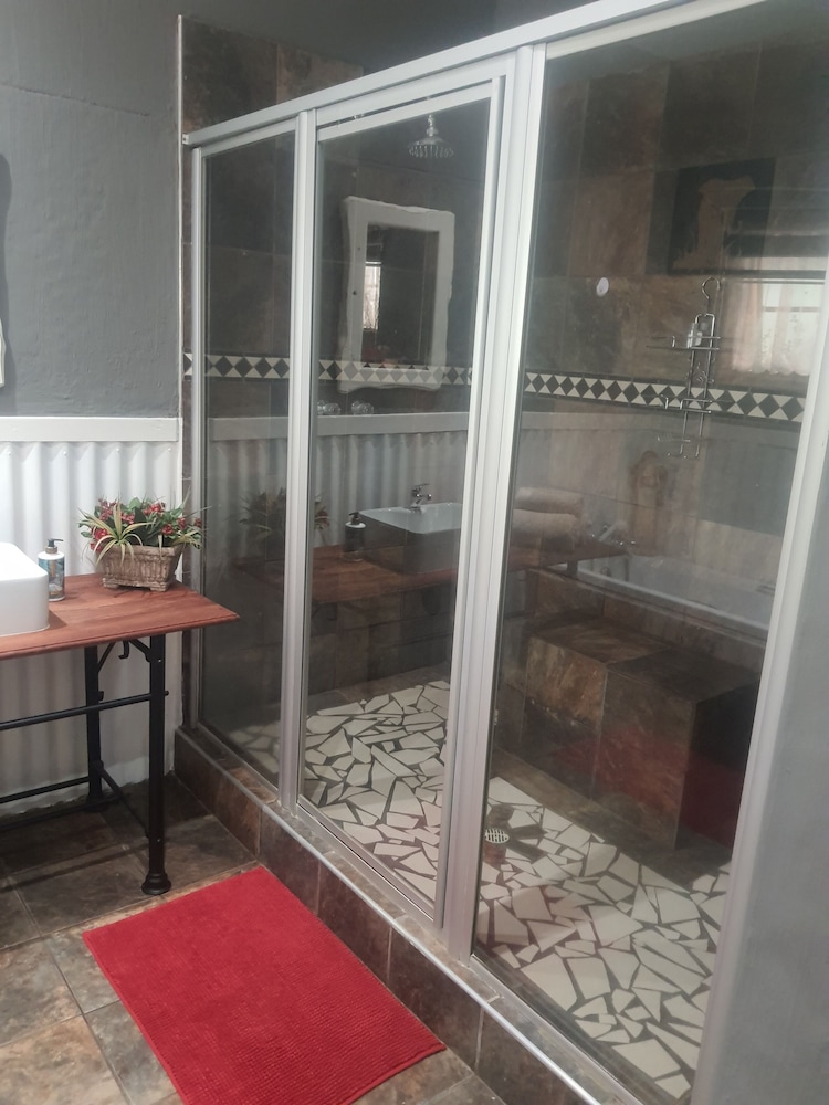 Africa's Eden Guesthouse 23/50