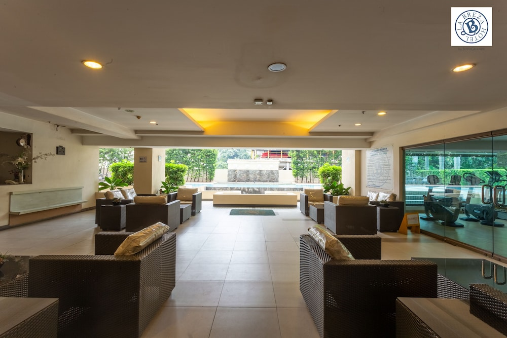 La Breza Hotel 49/57
