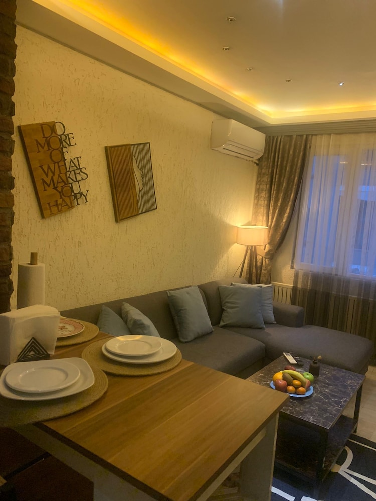 Nova Park Hotel and Suite 24/50