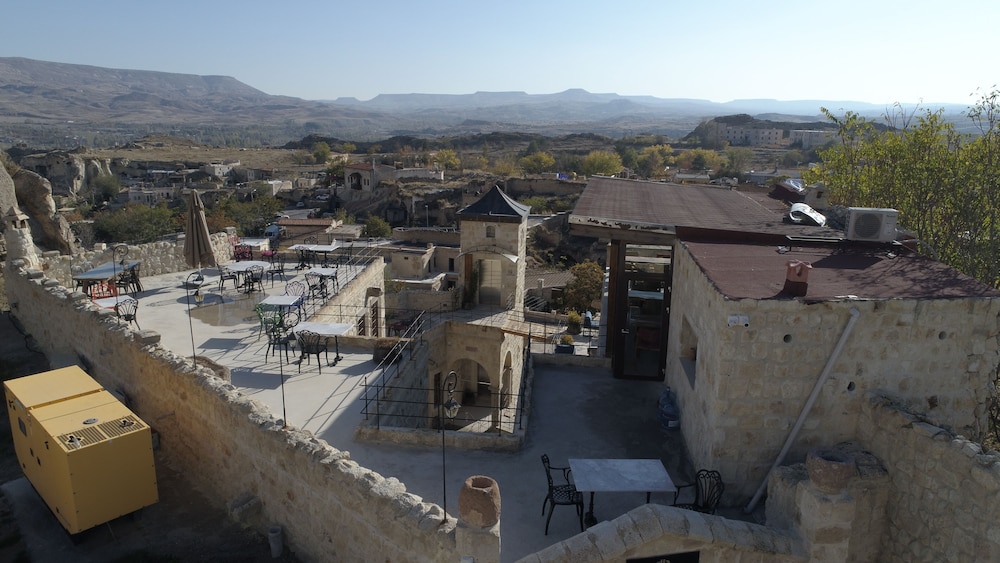 Taru Cave Suites 44/50