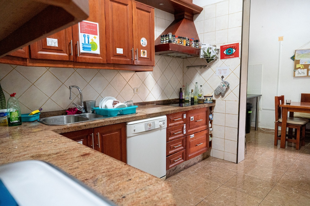 Drago Nest Hostel 6/50
