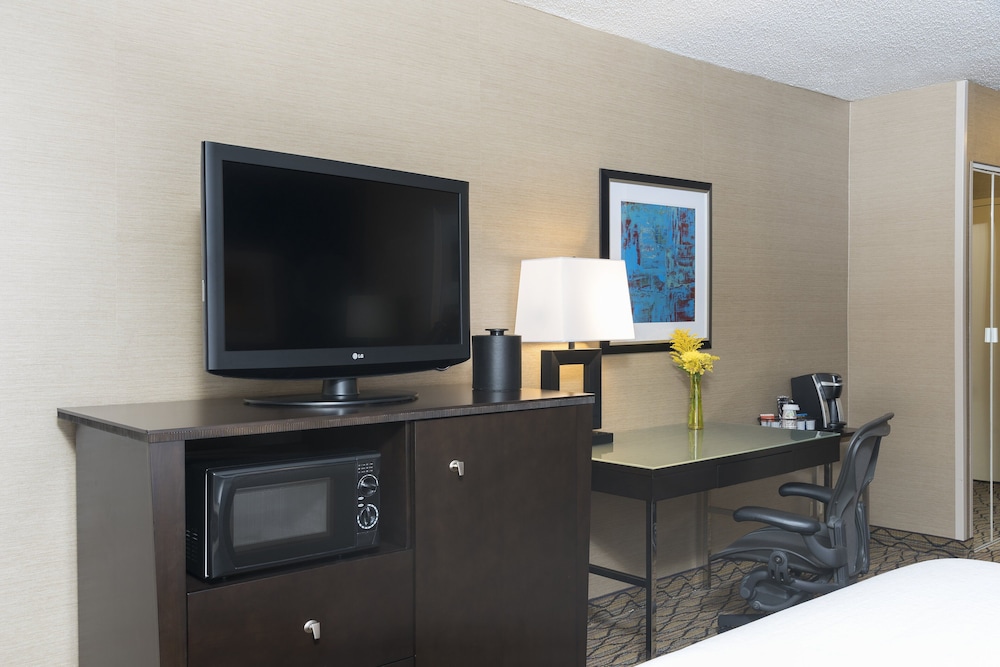 Grand Royal Hotel O Hare Chicago 20/27