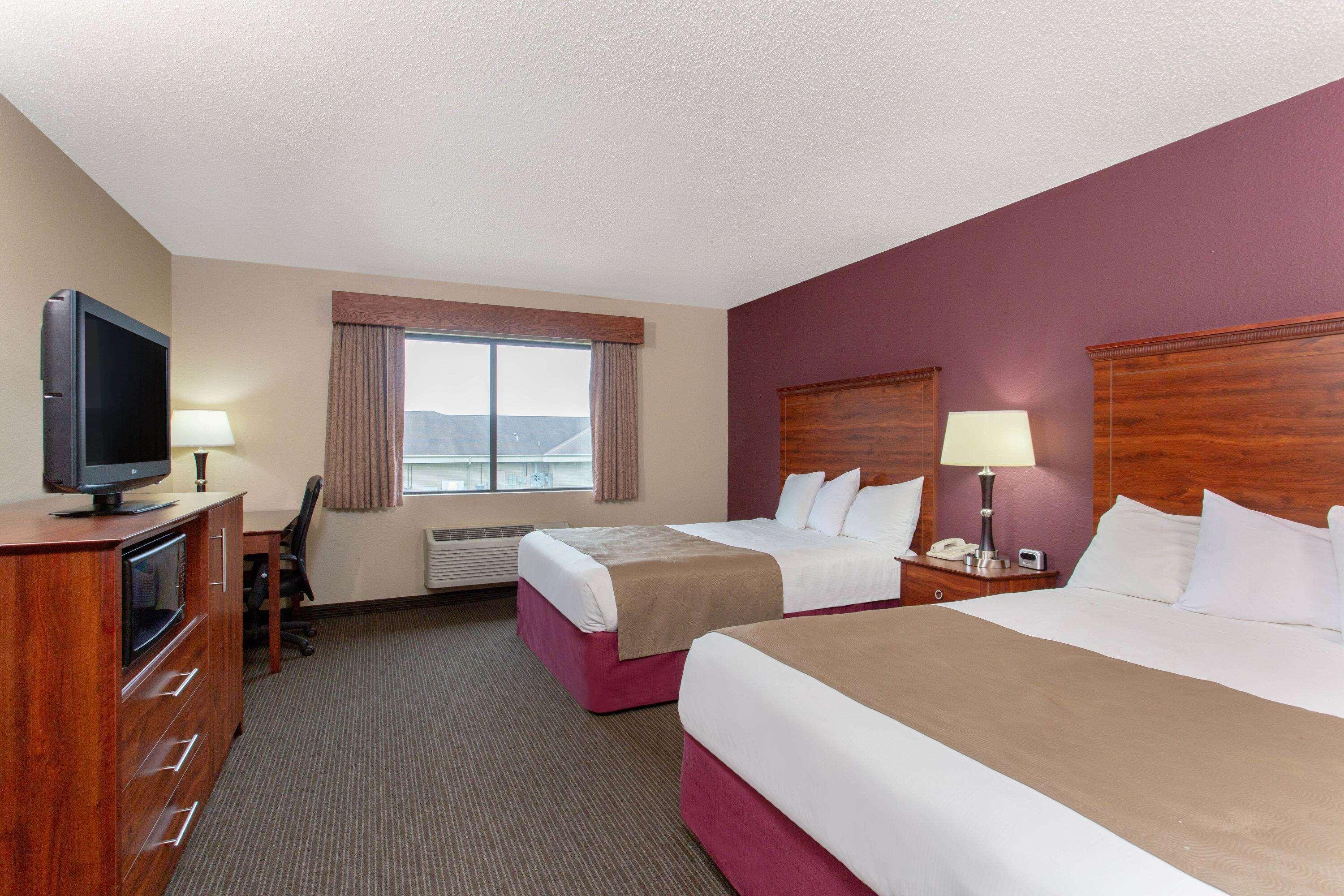 Room, 2 Queen Beds, Pet Friendly