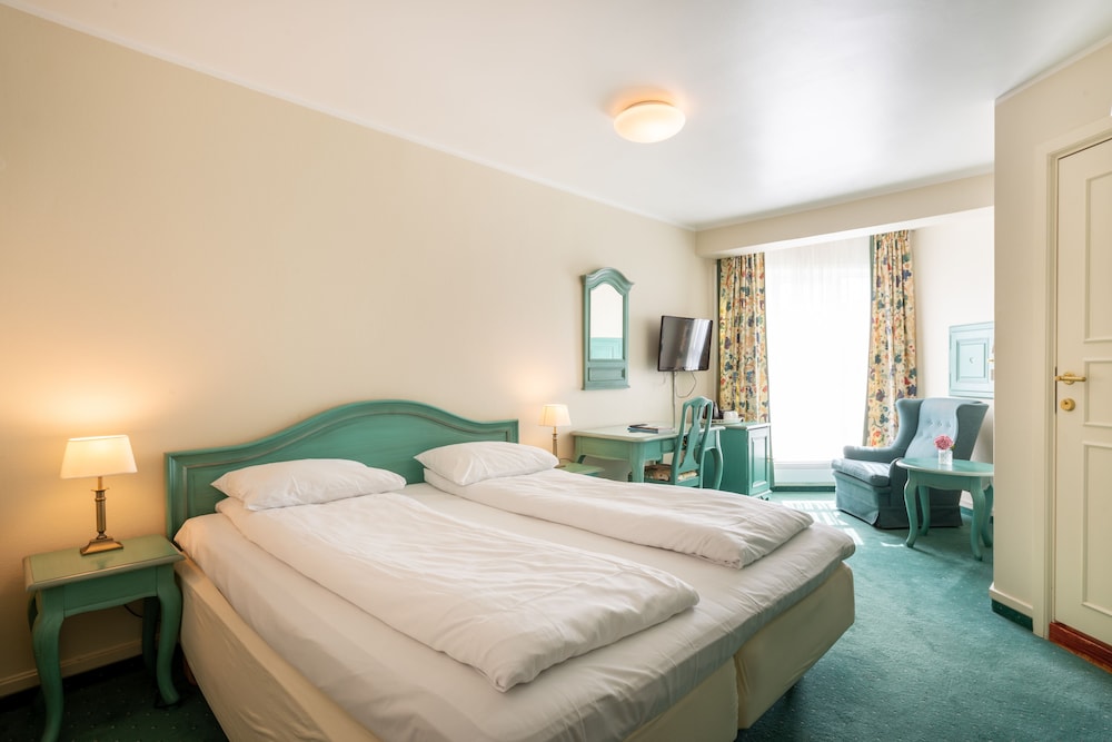 Lillesand Hotel Norge 20/55