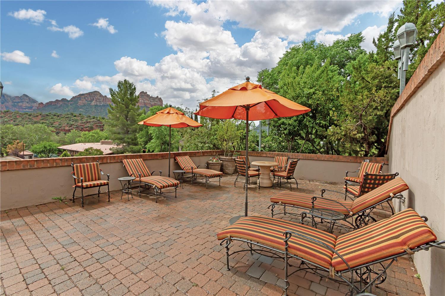 Best Western Plus Arroyo Roble Hotel & Creekside Villas 44/47