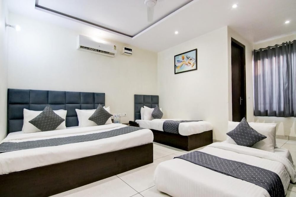 FAMILY, 2 DOUBLE BEDS
