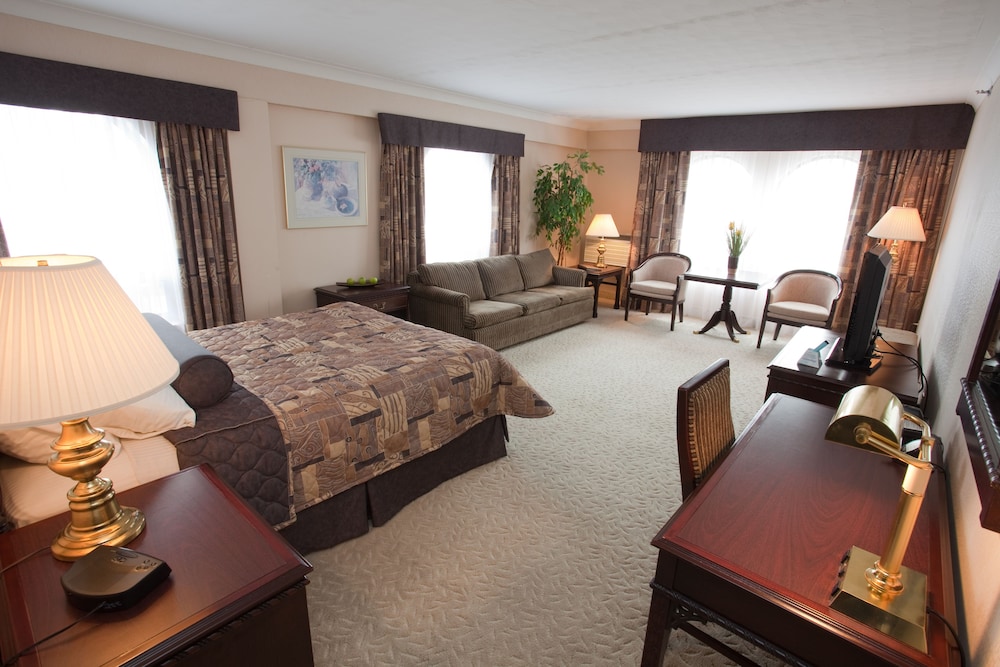 Fredericton Inn 44/65