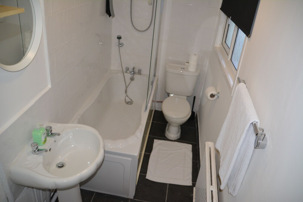 Bow Guest House 17/51
