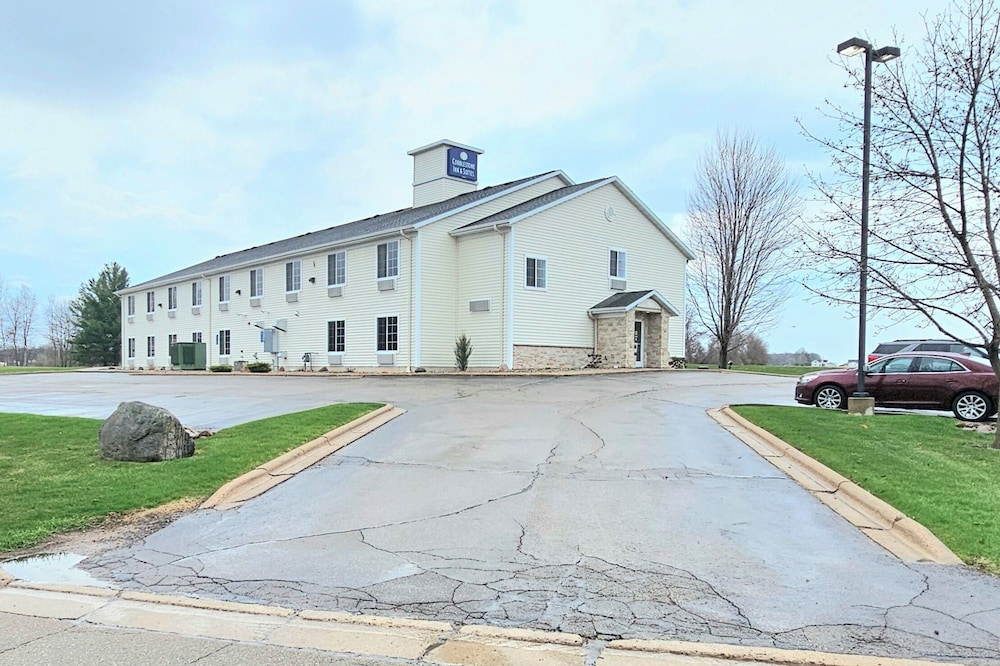 Cobblestone Inn & Suites - Clintonville 41/50