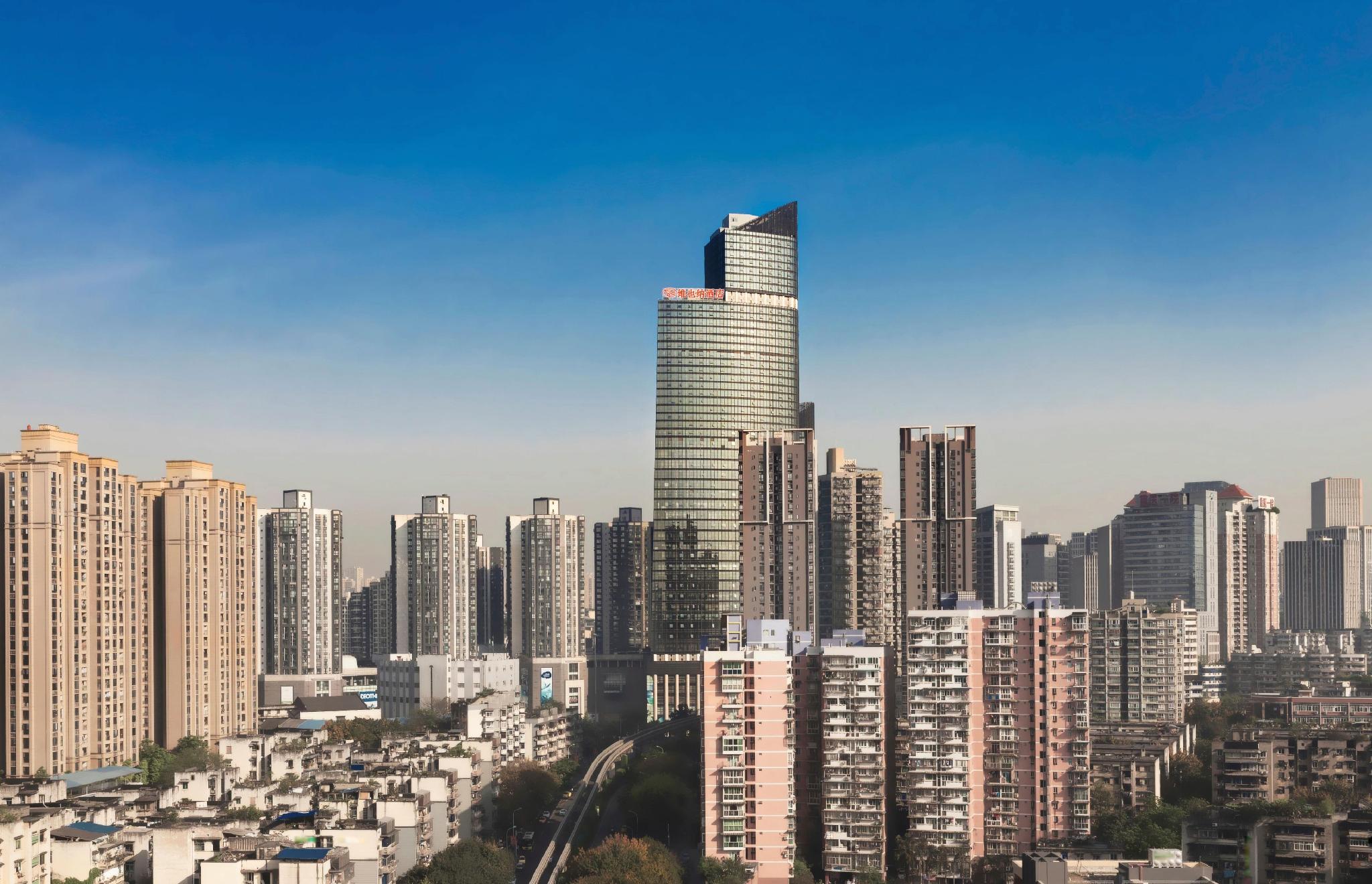 Vienna Hotel (Chongqing Yuanjiagang Metro Station) 53/58