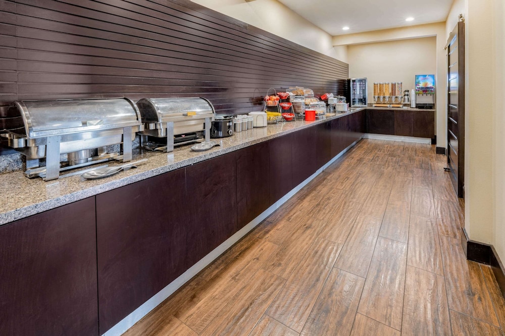 La Quinta Inn Suites Moab 38/48