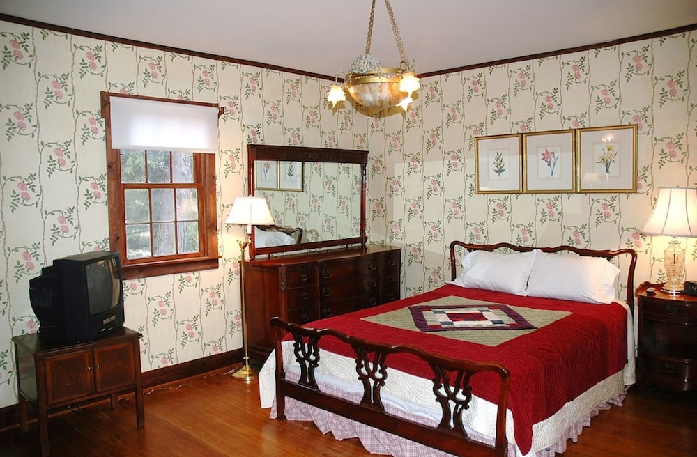 Nauvoo Grand Bed and Breakfast 11/51