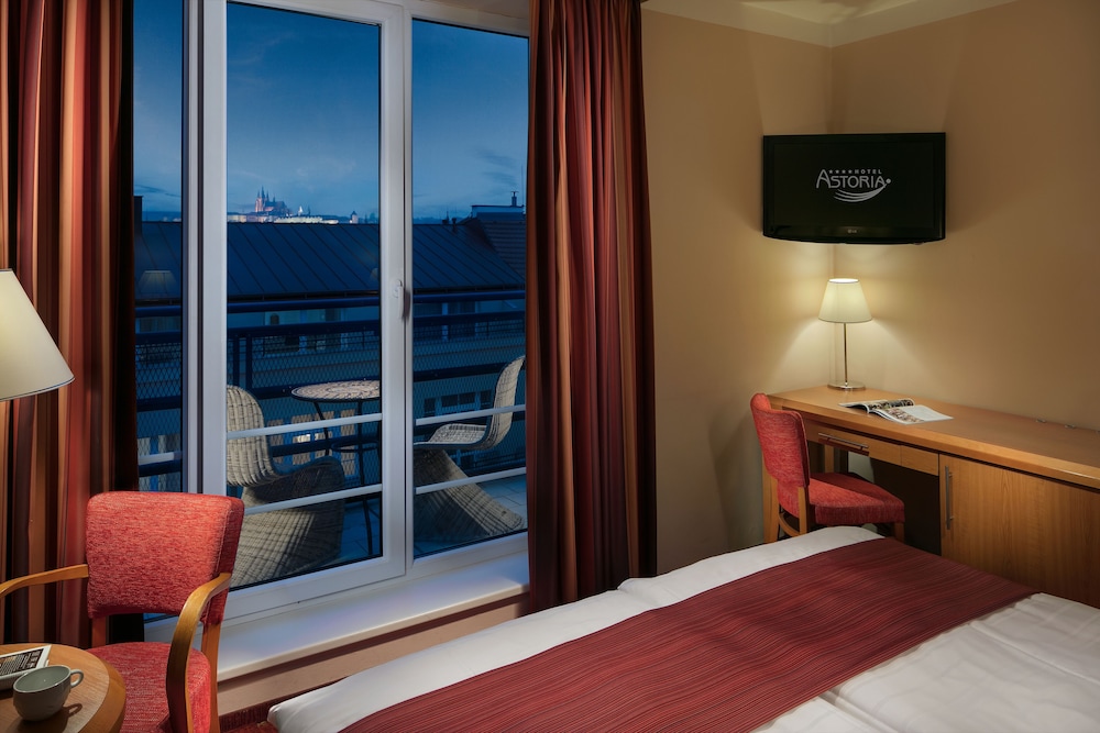 Astoria Hotel 18/56